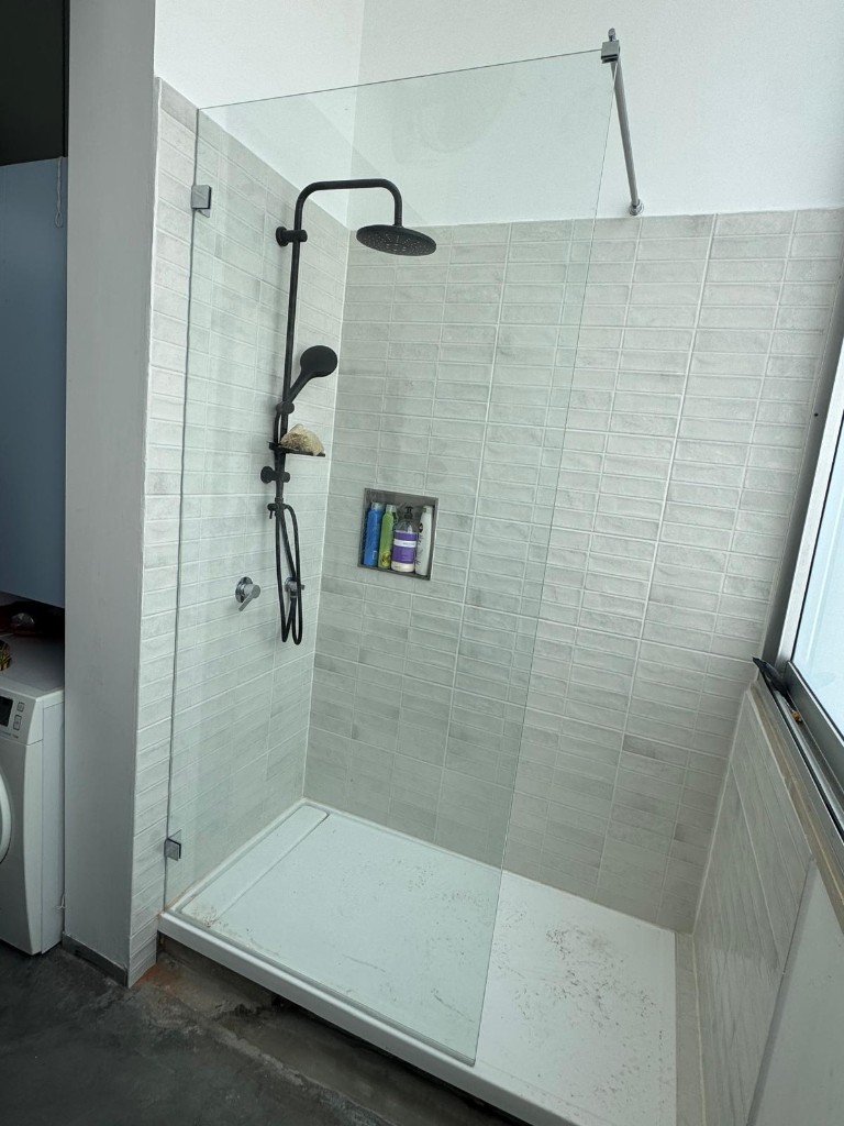 מקלחון זכוכית — גלריה