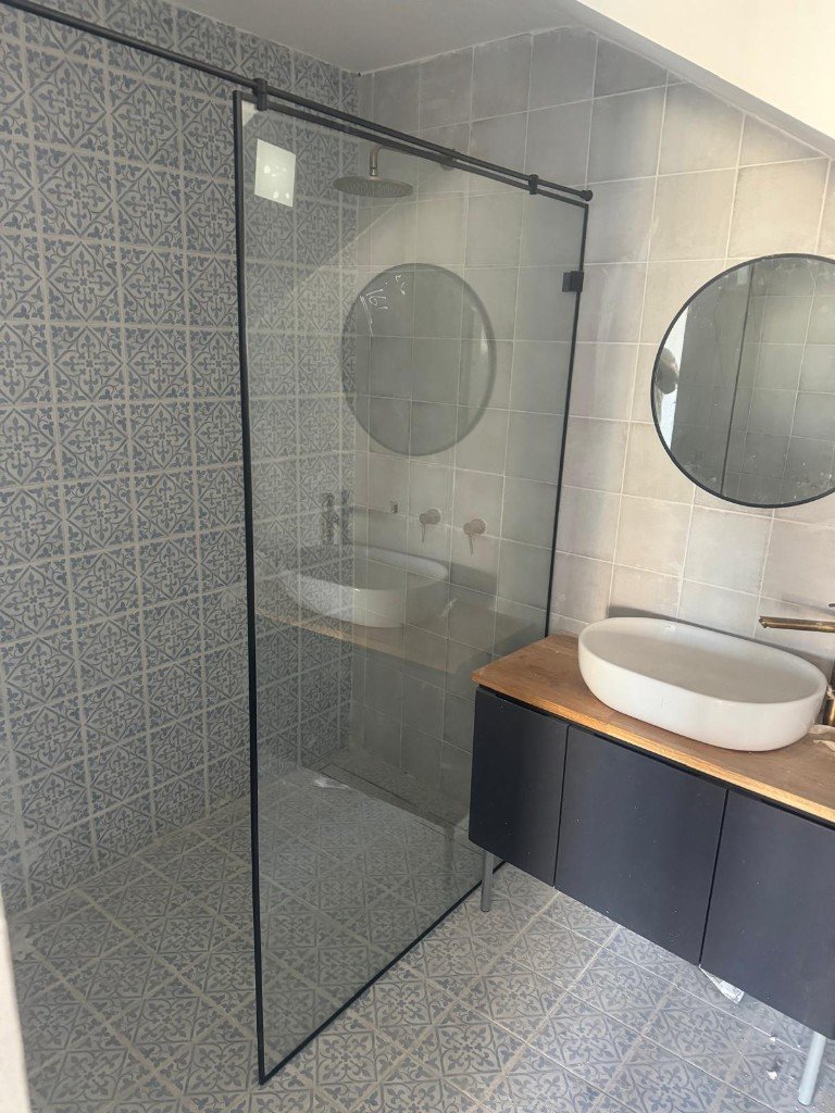 מקלחון זכוכית — גלריה