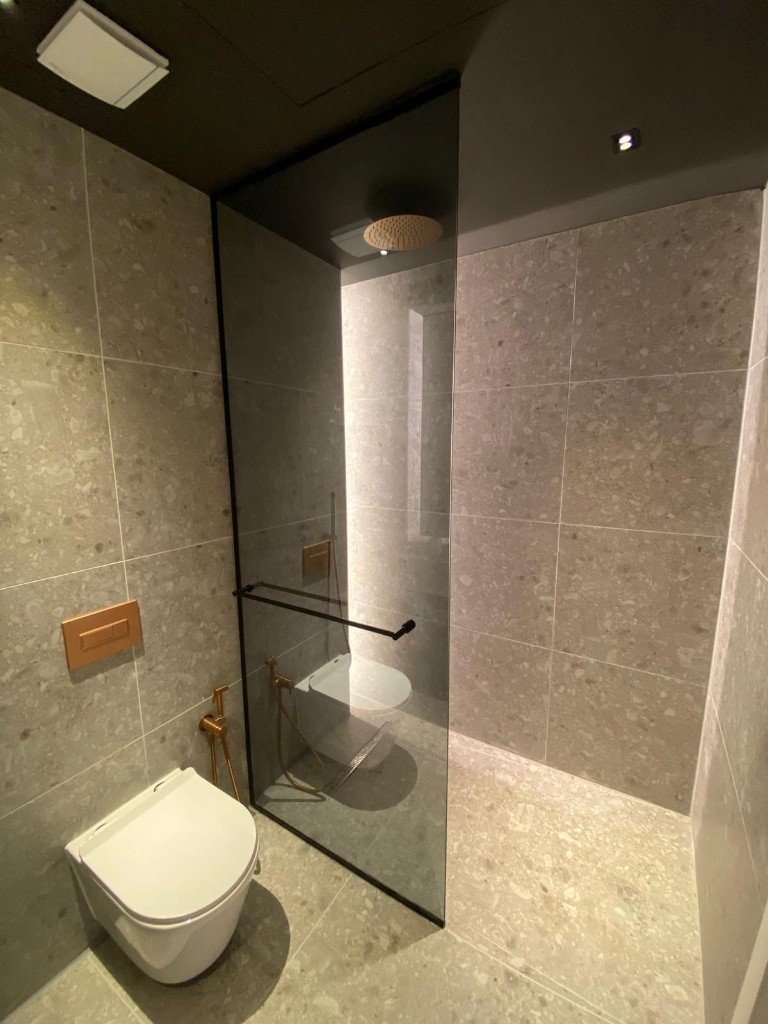 מקלחון זכוכית — גלריה