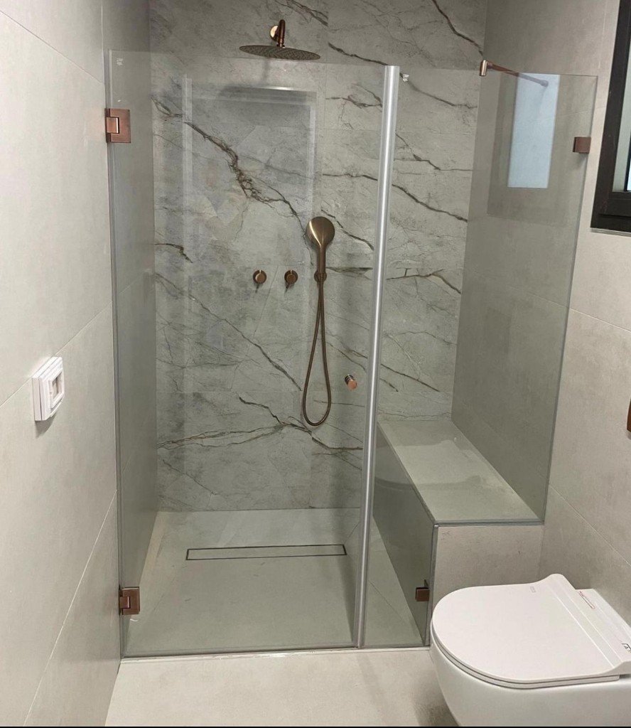 מקלחון זכוכית — גלריה