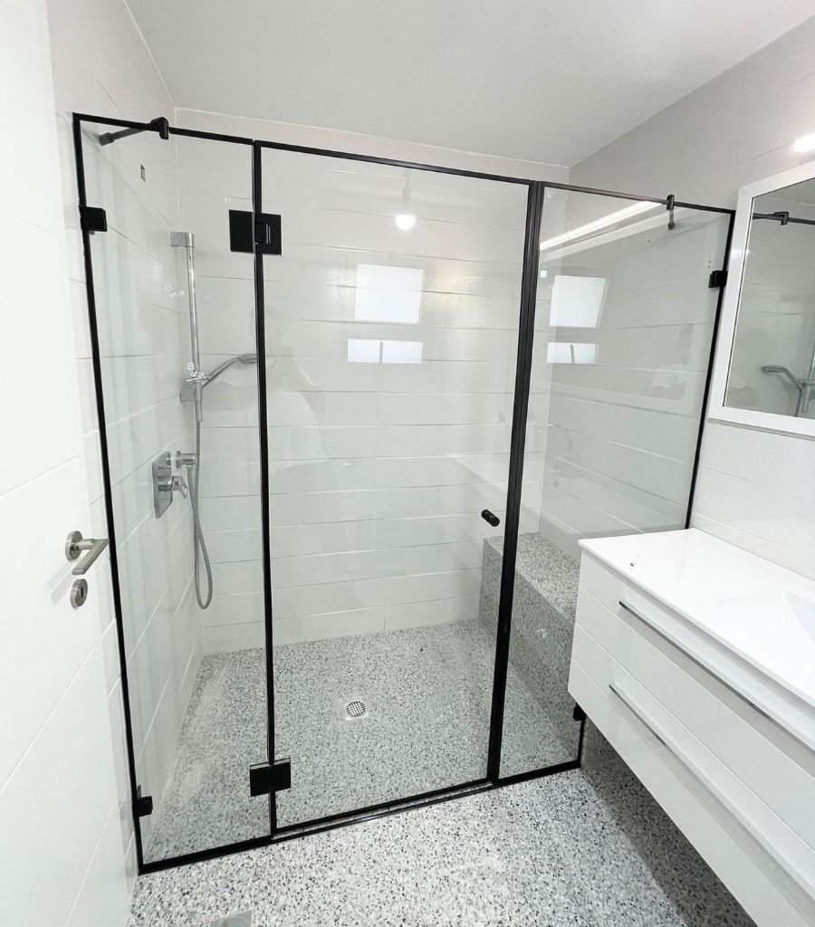 מקלחון זכוכית — גלריה