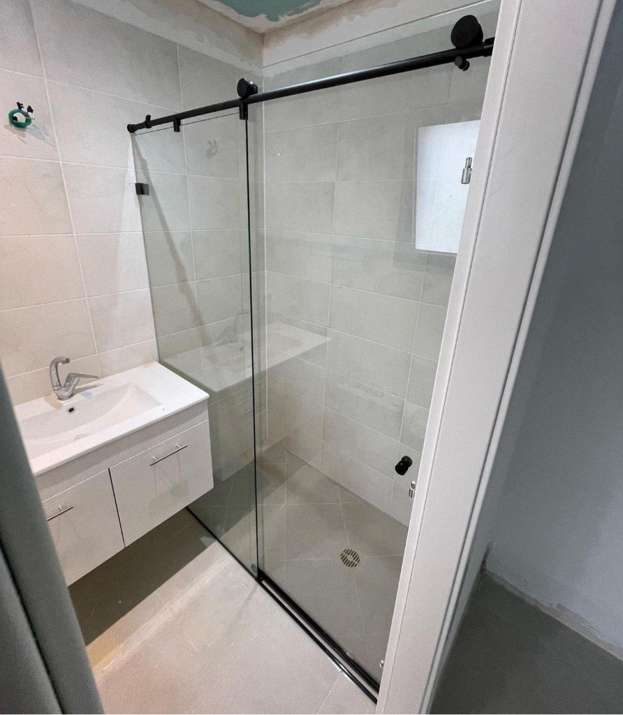 מקלחון זכוכית — גלריה